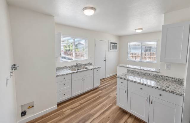 208 W Moutainview Ave, Unit B Gallery 3