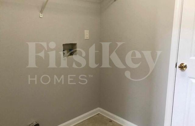 5617 Ryan Way Gallery 4