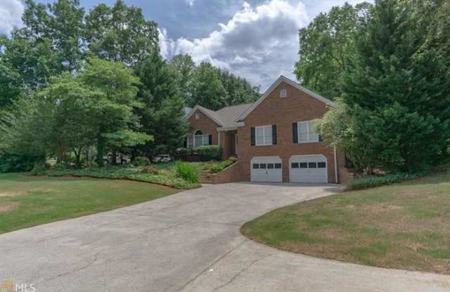 24 Centerport Drive Gallery 2
