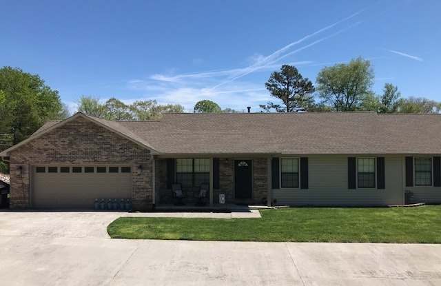 3BR/ 2BA + Garage Condo in Beautiful Country Setting photos photos