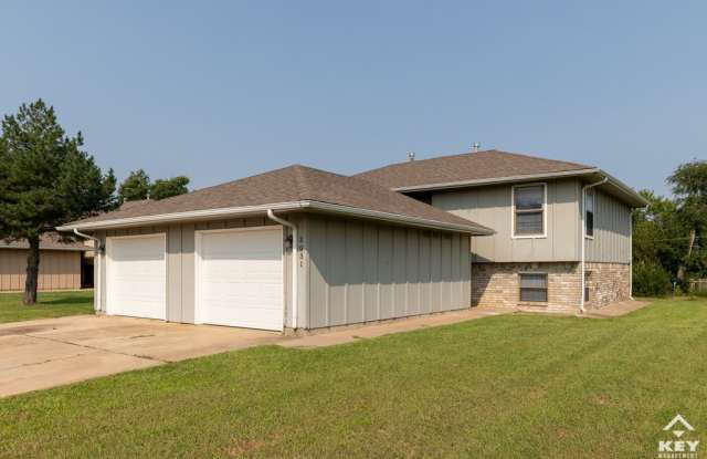 3031 S Brandywine Rd photos photos