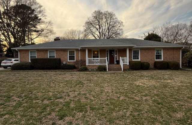 Beautiful 4 bedroom 3.4 Bath home in Alanton - 1437 Ashley Drive, Virginia Beach, VA 23454