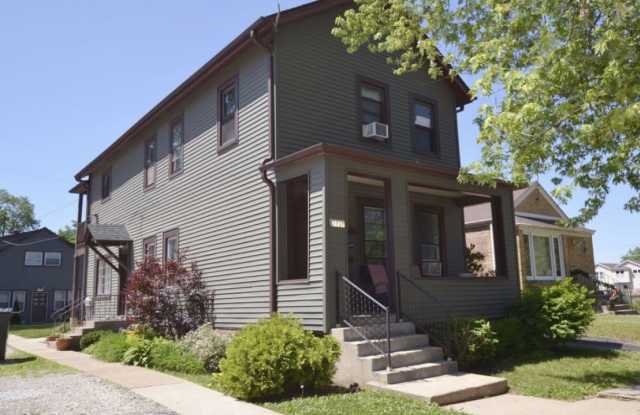 2727 Orchard St Gallery 2