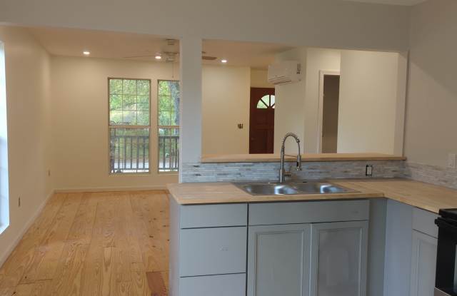 408 Seminole St photos photos