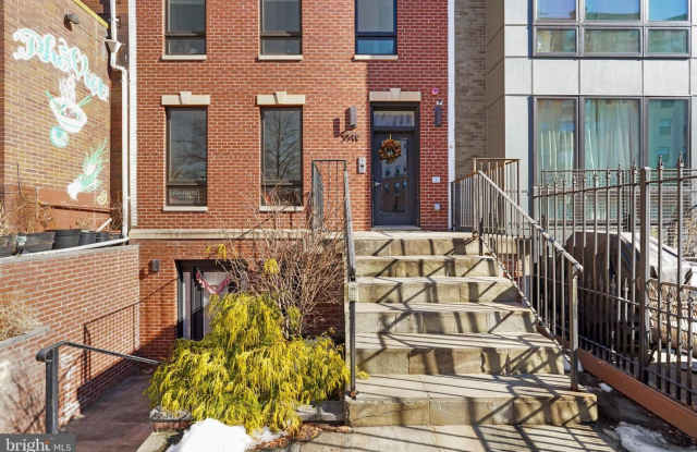 Amazing Two-Bedroom Columbia Heights W/Vaulted Ceilings, Washer/Dryer In Unit photos photos