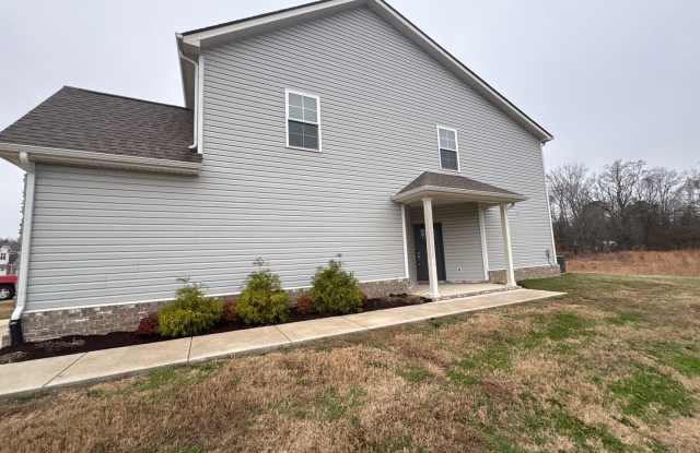 MOVE IN SPECIAL!….Beautiful Townhome in the Center of Manchester! Gallery 4