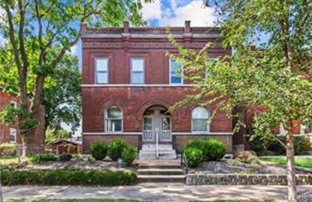 Fully Furnished, McKinley Heights 2 Bedroom - 2221 Missouri Avenue, St. Louis, MO 63104