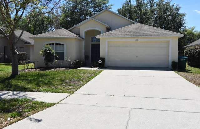 Deltona....Saxon Ridge..Community Pool! AVAILABLE OCTOBER 1st! photos photos