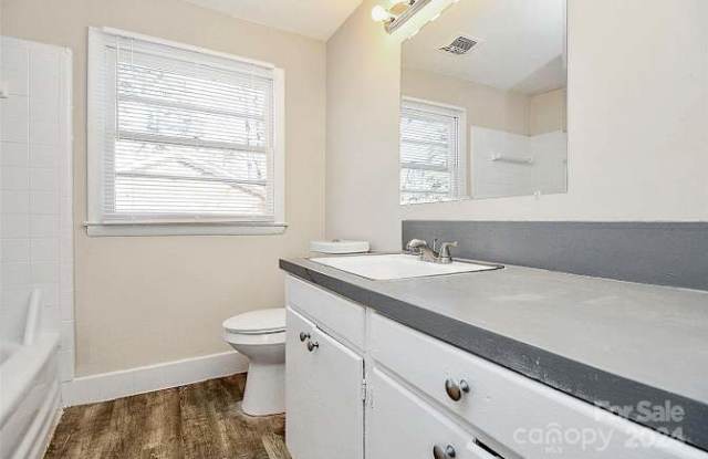 4736 Cinderella Rd ( Room 1 ) Gallery 4
