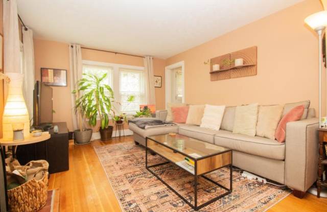 12 Fisher St. photos photos