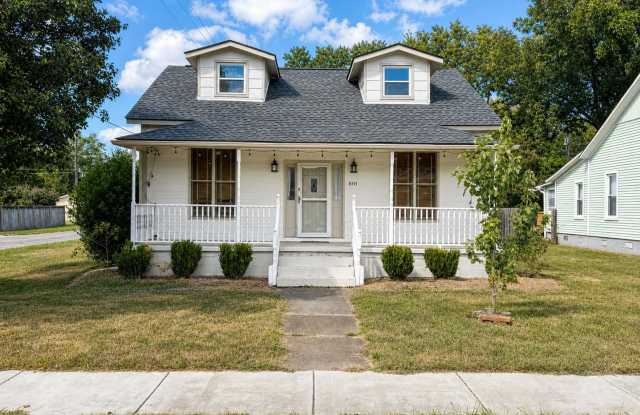 Charming 2-Bedroom Rental in Huntsville's Five Points Area! Gallery 1