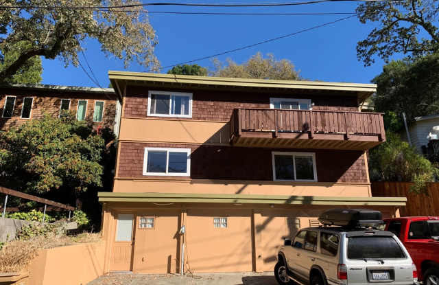 Newly Renovated 2 bed/1 bath ~ Must See ~ - 89 Meernaa Avenue, Fairfax, CA 94930