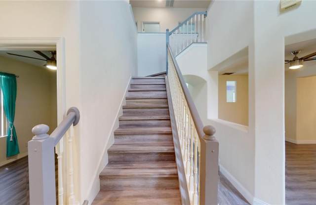 3044 CAMINO REAL Drive S Gallery 3
