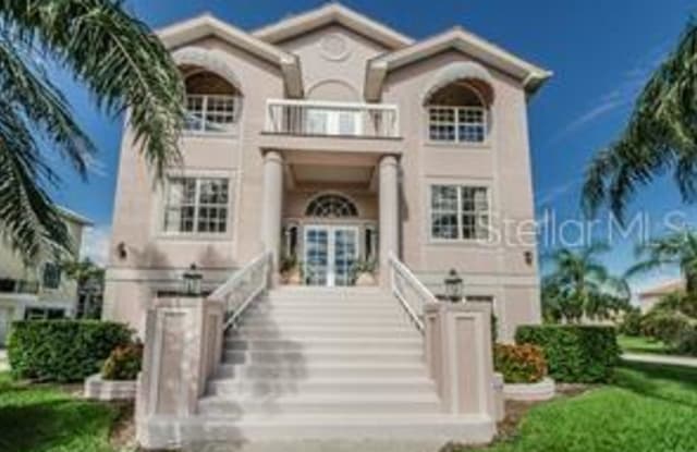 6221 PASADENA POINT BOULEVARD S - 6221 Pasadena Point Blvd, Gulfport, FL 33707