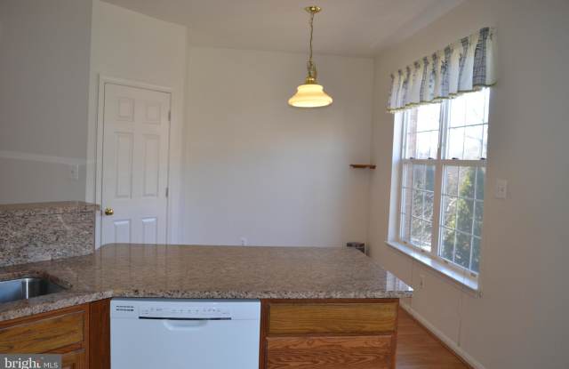 2905 JESSICA COURT Gallery 4