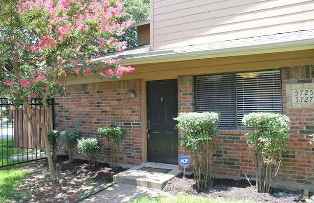 5727 Cedar Creek Drive Gallery 3