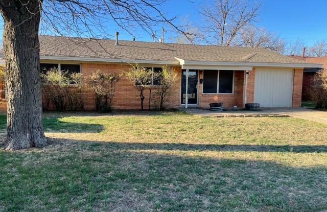 4917 9th Street - 4917 9th Street, Lubbock, TX 79416
