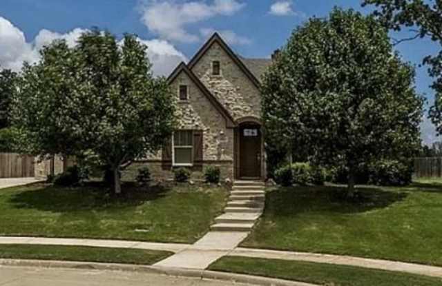 5249 Cornerwood Drive Gallery 2