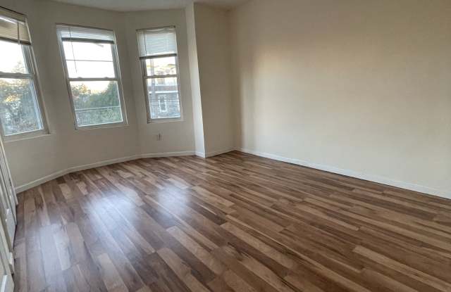 4840 N Camac St photos photos