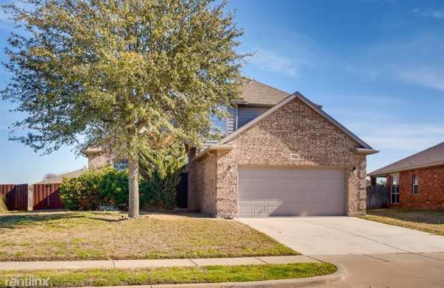 1216 Juniper Ln UNIT - 1216 Juniper Lane, Burleson, TX 76028