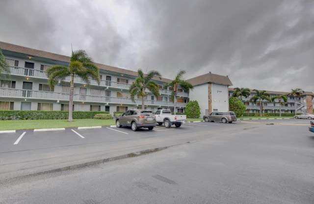 2100 Springdale Boulevard photos photos