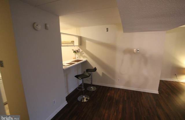 2613 HUNTINGTON AVENUE Gallery 4