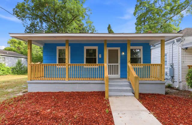 Updated 2-Bedroom Home with Modern Comforts Near Downtown Wilmington photos photos