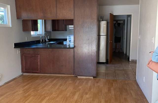 5 Bedroom, 3 Bath Home in East Davis photos photos