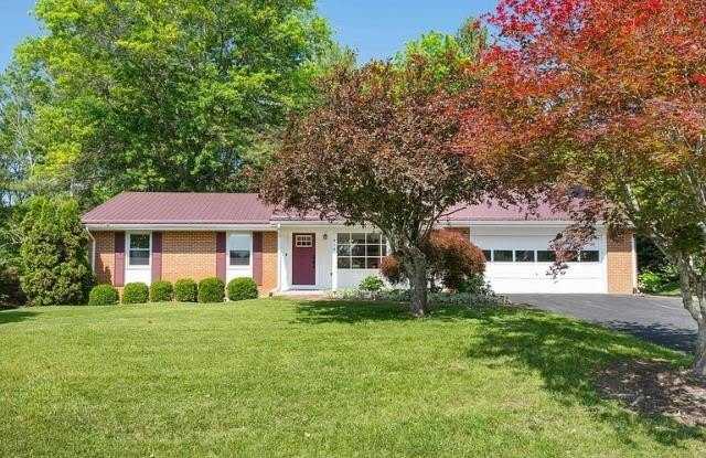 414 STONEGATE Drive photos photos