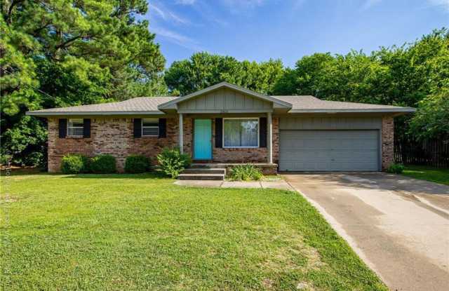 COMING SOON! Amazing 3/2 House for Rent photos photos