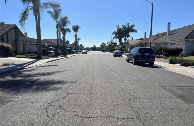10485 La Sombra Avenue Gallery 2