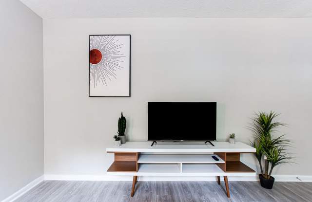 The Cobb Gallery 4