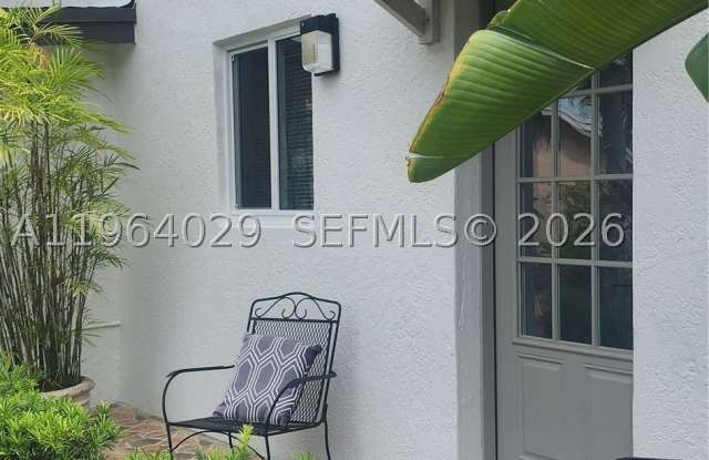 12641 SW 210th Ter Gallery 3
