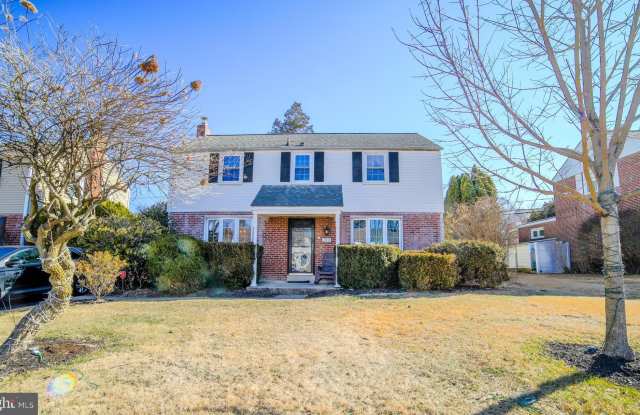 213 HEATHERWOOD ROAD - 213 Heatherwood Road, Delaware County, PA 19083