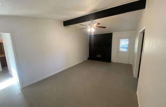 578 Verna Lee Boulevard Gallery 3