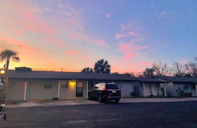 Experience the Ultimate Crystal River Getaway! - 1412 Southeast Paradise Avenue, Crystal River, FL 34429