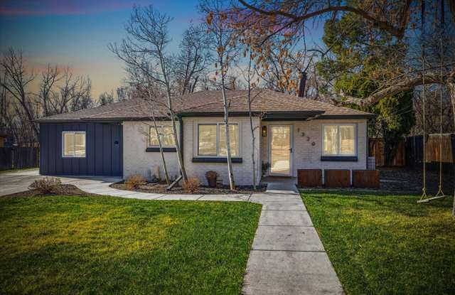 3 Bedroom, 2 Bath home in Edgewater photos photos