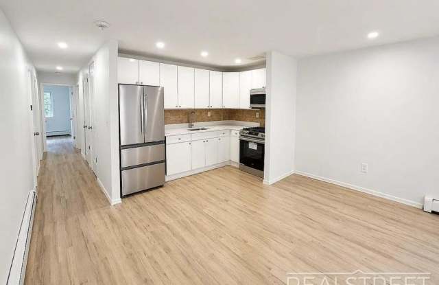 294 Tompkins Avenue photos photos