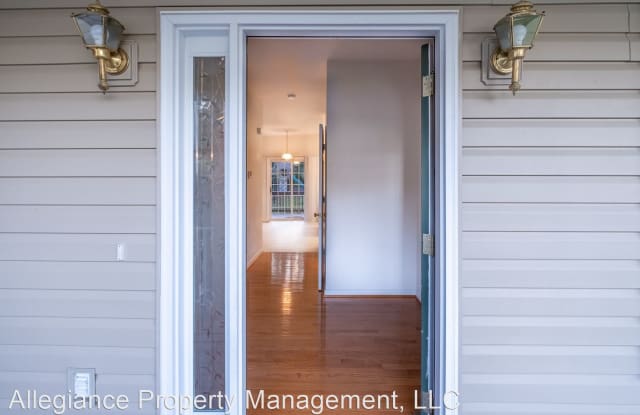 2242 Rose Family Dr Gallery 3