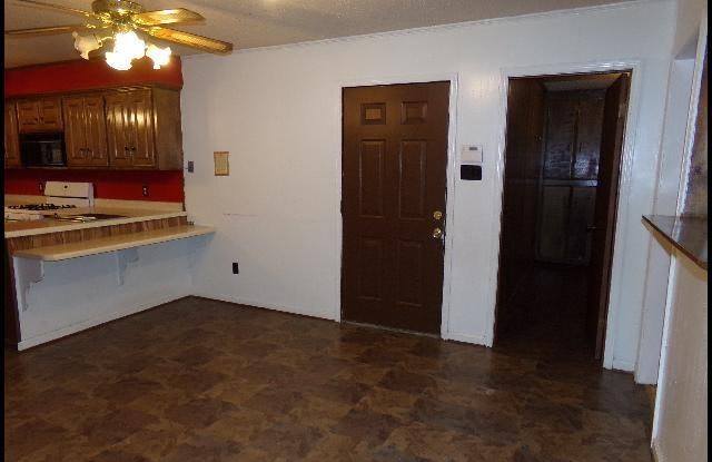 12601 County Line Road Gallery 4