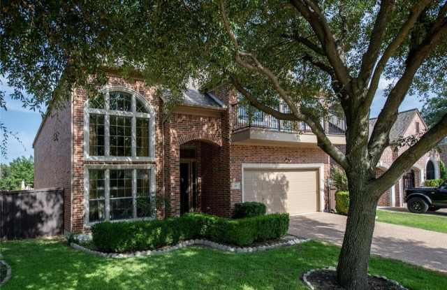 60 Emerald Pond Drive Gallery 2