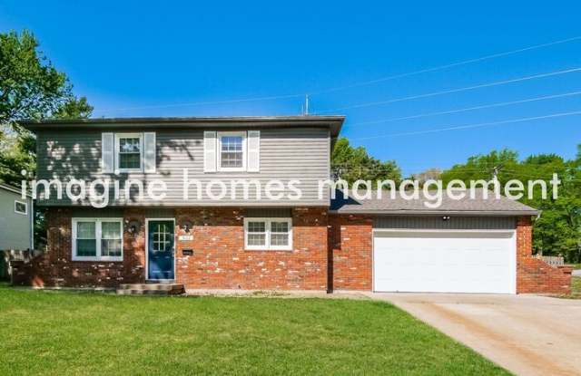 9102 Farley Lane - 9102 Farley Lane, Overland Park, KS 66212