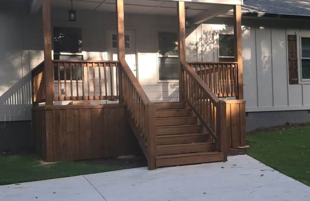 Spacious 4-Bedroom Home in Locust Grove Gallery 3