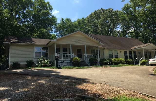 4084 Friendship Road Gallery 1