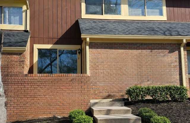 Renovated townhome in Great Alpharetta location photos photos