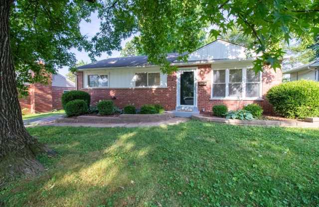 713 Huntwood Lane, Kirkwood MO photos photos