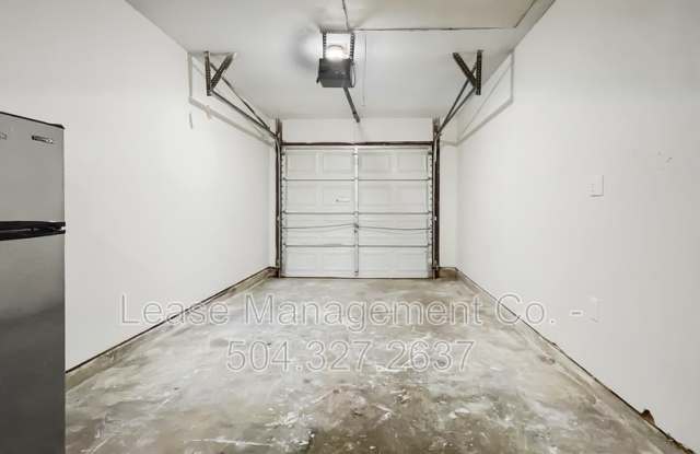 384 Blossom Court Gallery 4