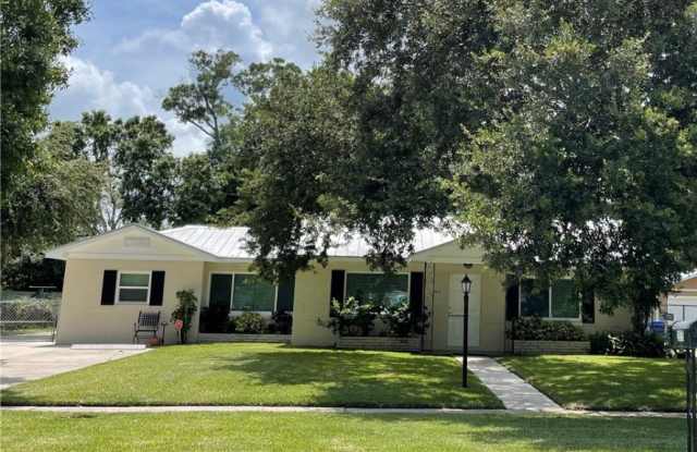 2075 34th Avenue photos photos