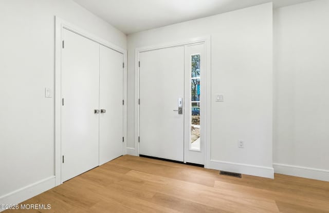 19 Roslyn Drive Gallery 4