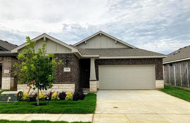 329 Laura Lane - 329 Laura Ln, Lewisville, TX 75067